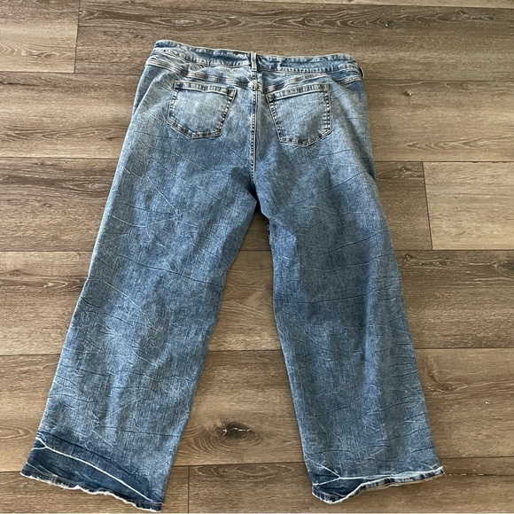 TORRID Perfect Wide Leg Vintage‎ Stretch Jean Y2K Baggy Acid Wash Size 20R - Picture 6 of 11